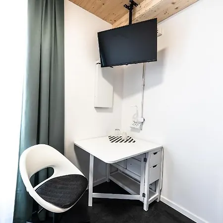 Boardinghouse-landau 3*